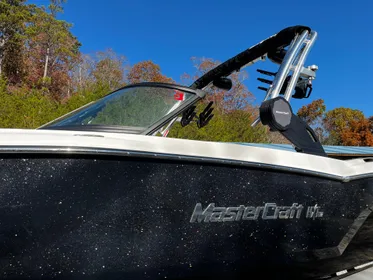 2022 MasterCraft NXT22