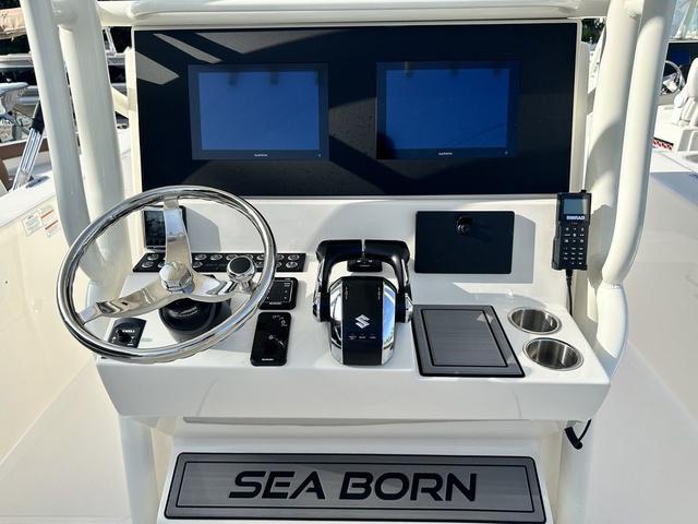 2023 Sea Born LX26