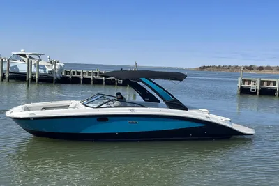 2022 Sea Ray 270SDX