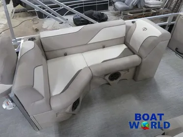 2024 Tahoe Sport 2380 Fish & Cruise Pontoon & Honda 4-Stroke