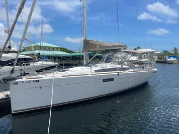 2019 Jeanneau Sun Odyssey 349