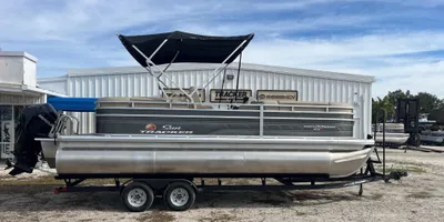 2024 Sun Tracker Party Barge 22 XP3