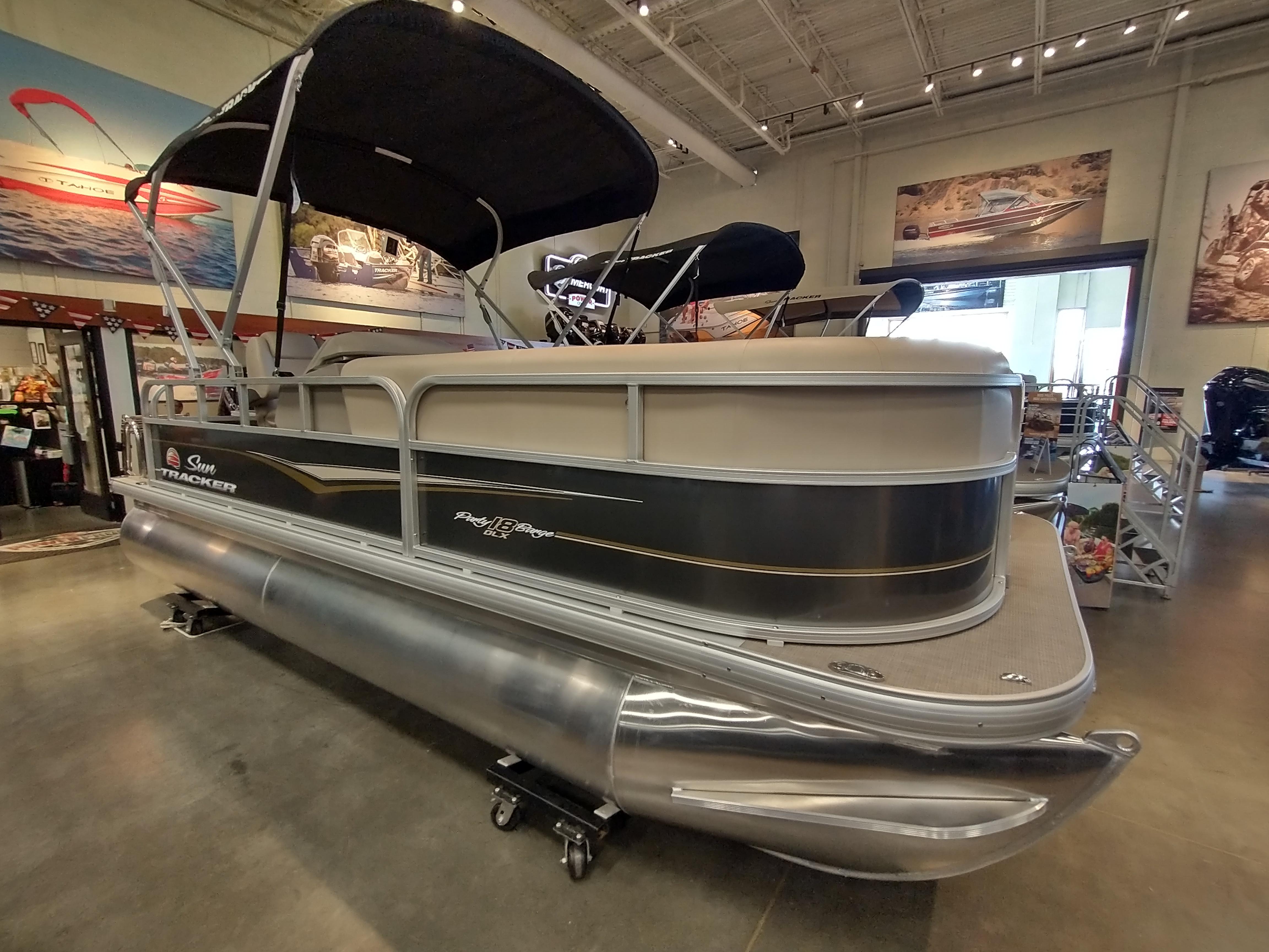 New 2024 Sun Tracker Party Barge 18 DLX, 98408 Boat Trader