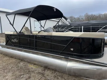 2024 SunChaser 22 LR DH 115HP VMAX BUNK TRAILER