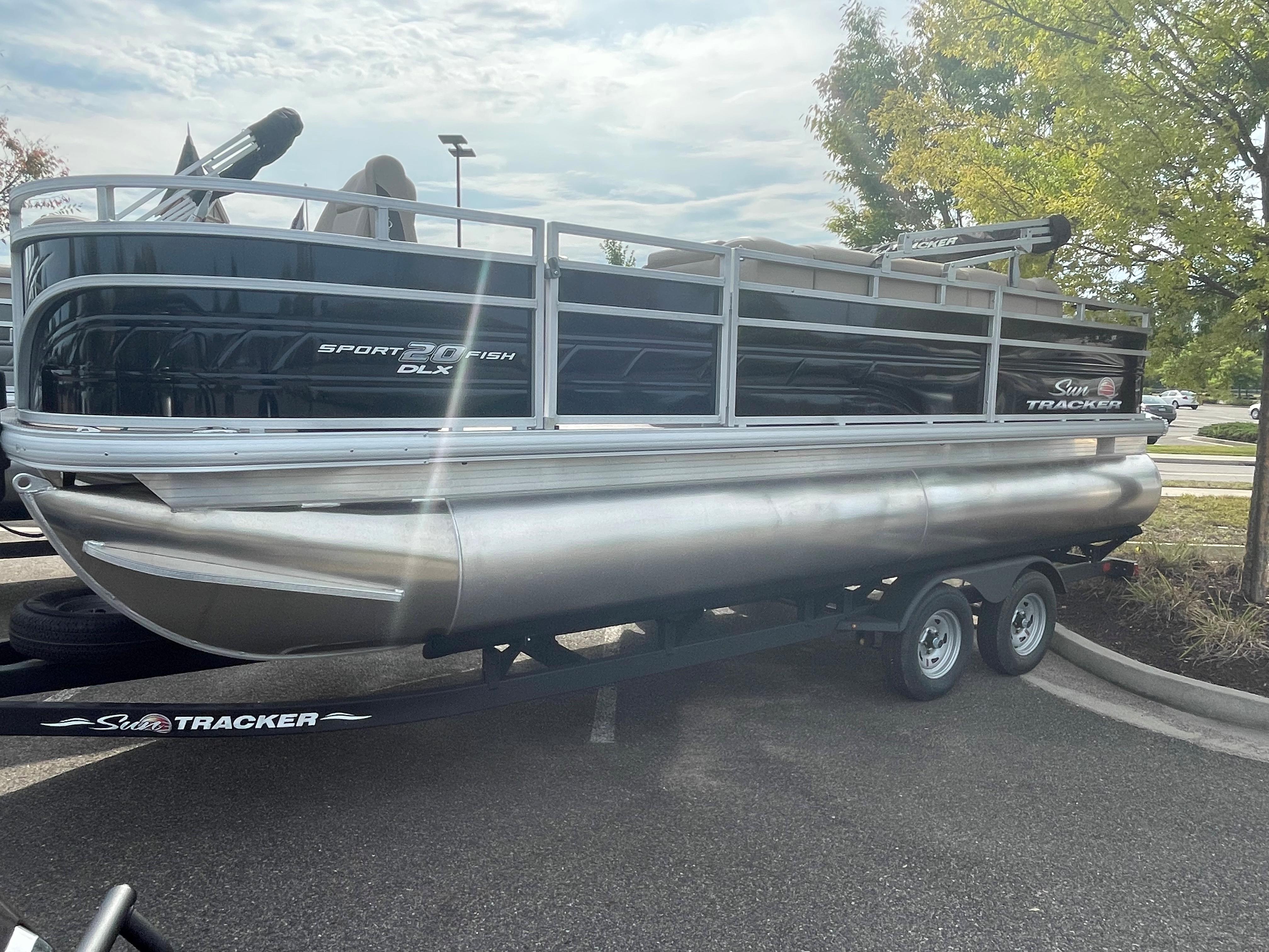 Sun Tracker SportFish 20 DLX 