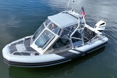 2022 Life Proof 21 runabout