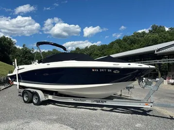 2007 Sea Ray 250 SLX