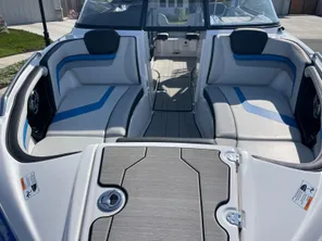 2020 Yamaha Boats 242X Jet Drive Wakeboard