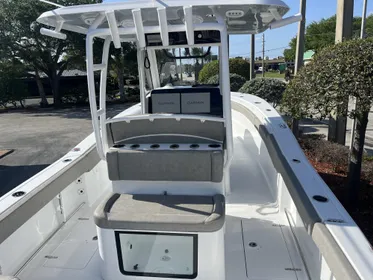 2024 Sea Hunt Gamefish 28 CB