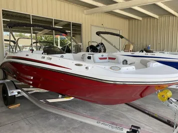 2022 Hurricane SunDeck Sport 185 OB