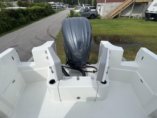 New 2024 Parker 2400 CC 27889 Manteo Boat Trader   9031175 950838674 0 060920230829 18 