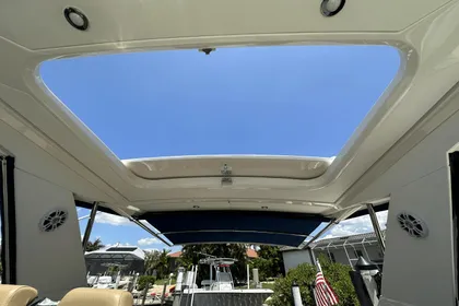 2021 Sea Ray 320 Sundancer OB