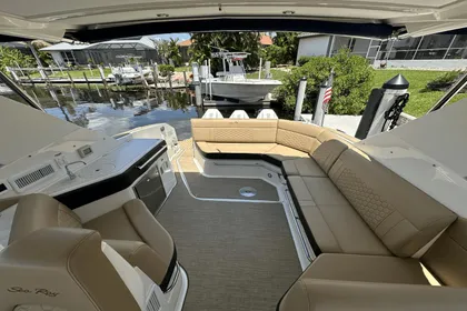 2021 Sea Ray 320 Sundancer OB