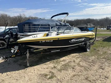 2004 Moomba LSV