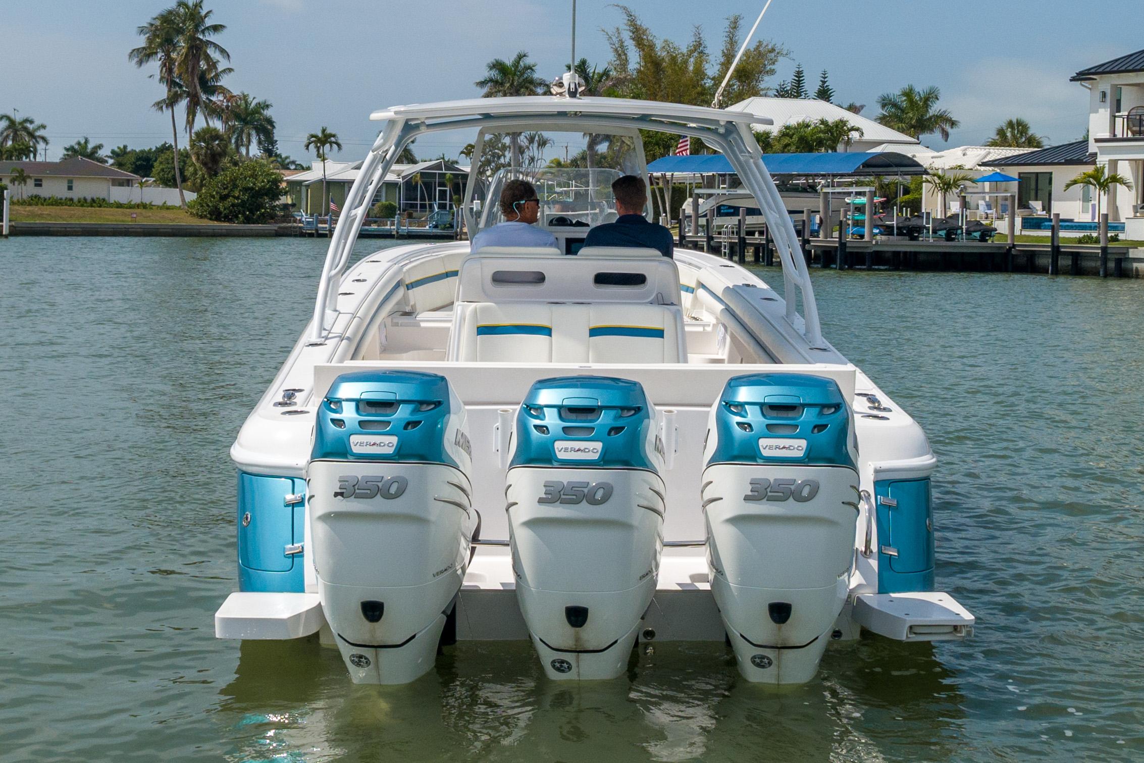2018 Intrepid 375 Center Console