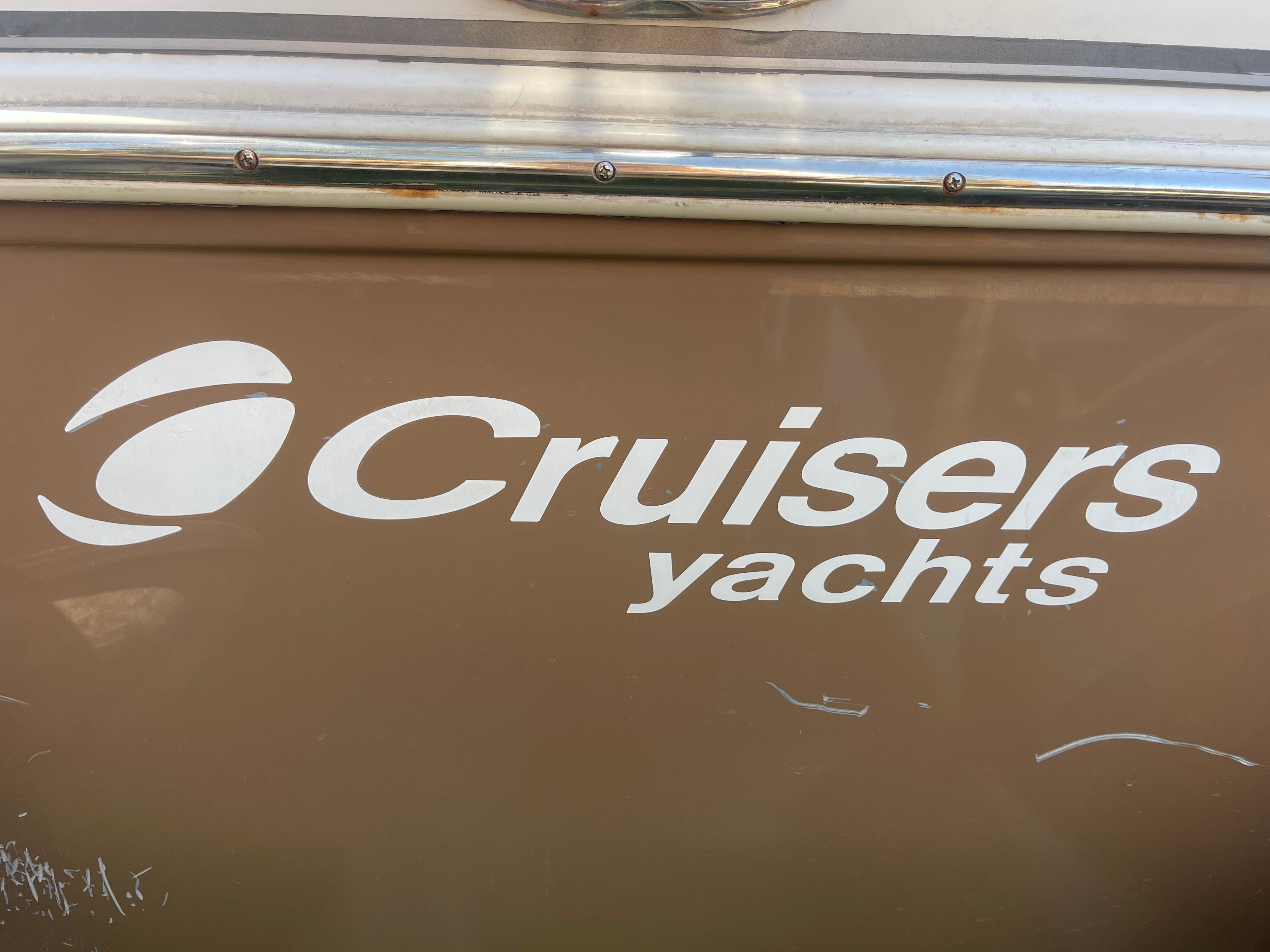 2006 Cruisers Yachts 420 Express