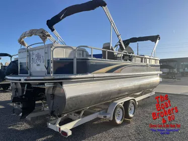 2005 Crestliner 2685 Lsi