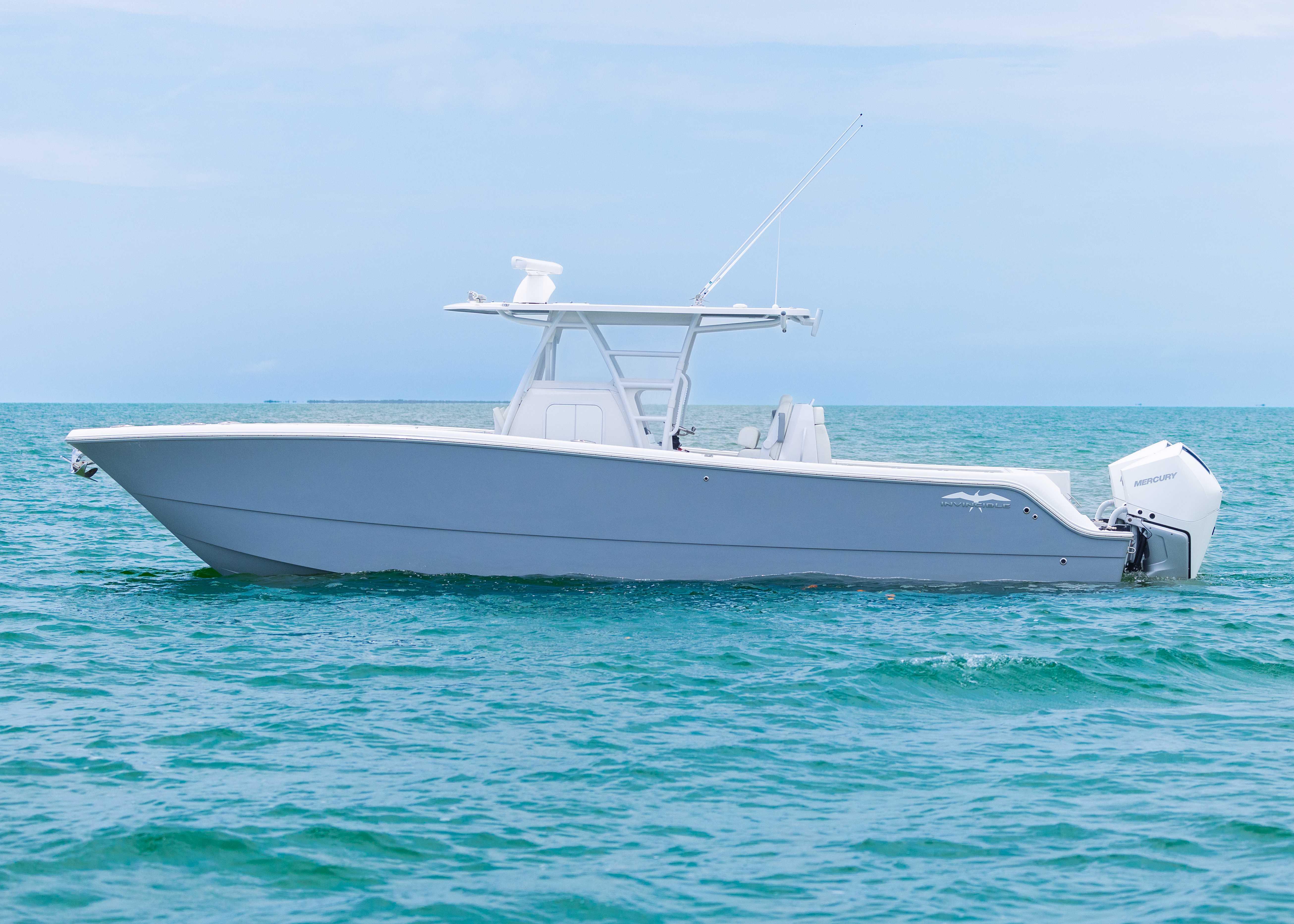 33' Catamaran Boat Stock | Europe Invincible Suppliers