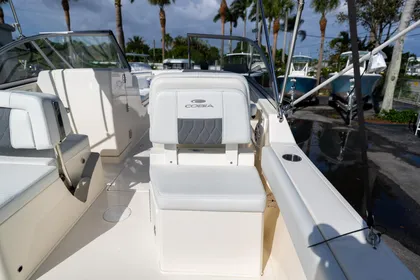 2024 Cobia 220 DC