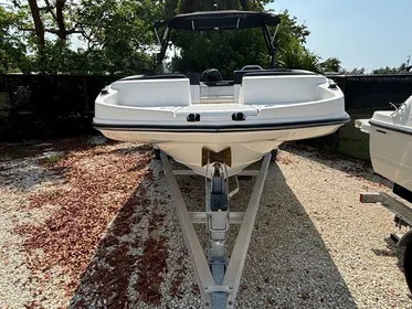 2018 Bayliner 190