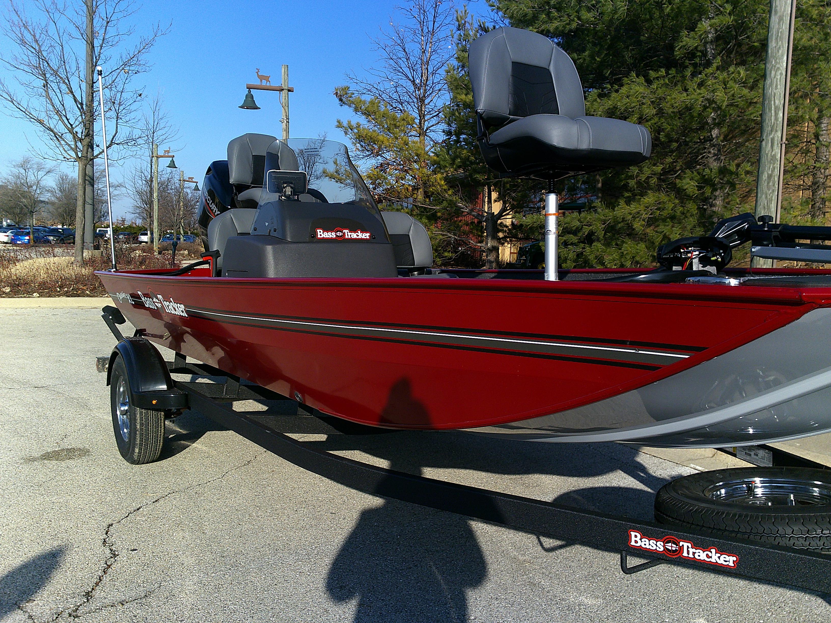 New 2024 Tracker Bass Tracker Classic XL 60440 Bolingbrook Boat Trader   9161263 20231213123603501 1 XLARGE 