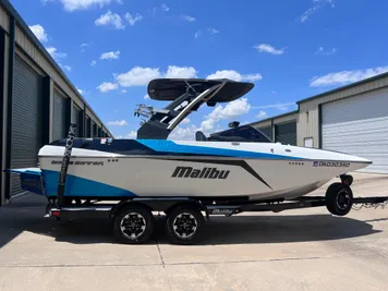 2018 Malibu Wakesetter 21 MLX