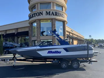 2023 Malibu Wakesetter 23 MXZ