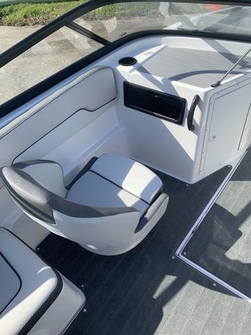 2023 Yamaha Boats 190SX