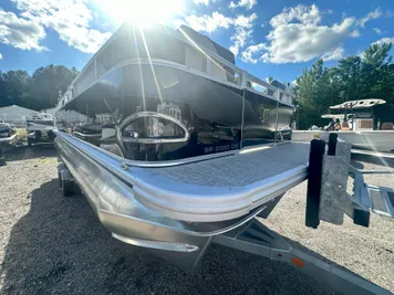 2024 Tahoe Pontoon Sport Cruise