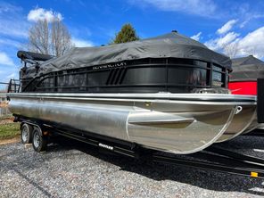 2023 Bennington 24 LXSR