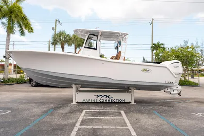 2024 Sea Hunt Gamefish 28 CB