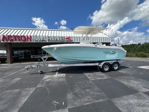 2024 Robalo 202 EXPLORER