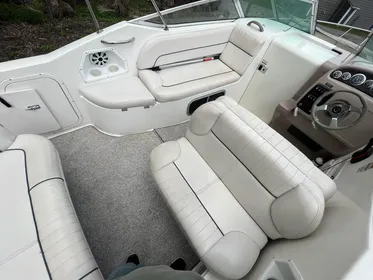 1999 Chaparral 240 Signature