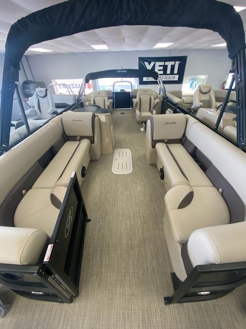 2024 Bentley Pontoons Legacy 243 Navigator