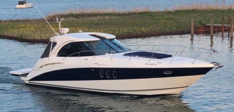 2010 Cruisers Yachts 390 Sports Coupe