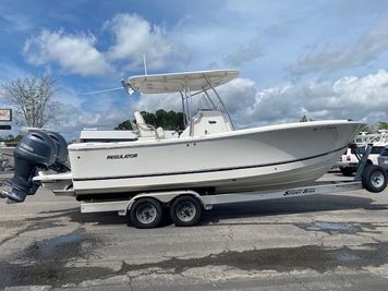 2017 Regulator 25