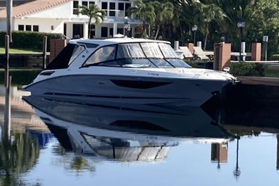 2019 Sea Ray 350 SLX