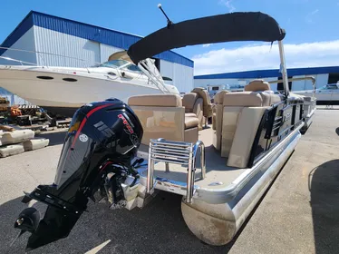 2018 AquaPatio 235 UL