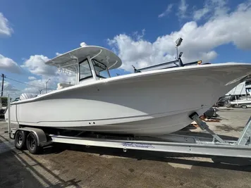 2023 Sea Hunt Gamefish 30 With Coffin