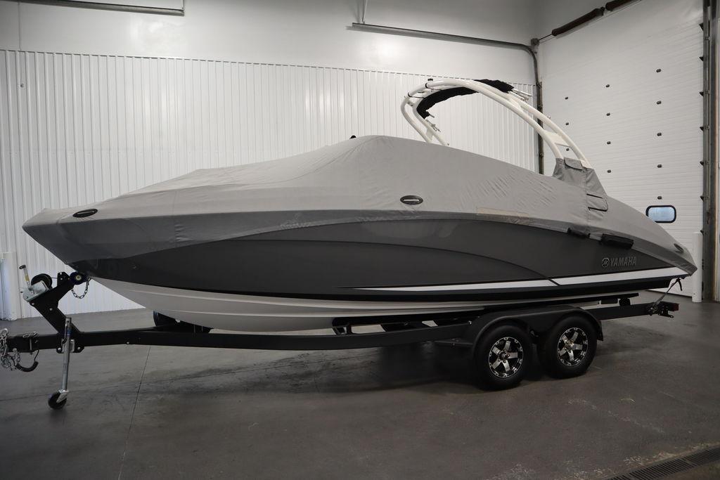 2020 Yamaha Boats 242 S