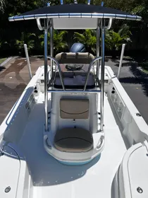 2019 NauticStar 215 XTS