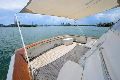 2007 Lyman-Morse Motor Yacht