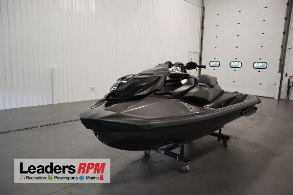 Triple 2025 black waverunner