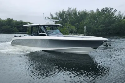 2024 Boston Whaler 380 Outrage