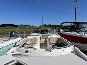 2007 Hurricane 237 SUNDECK