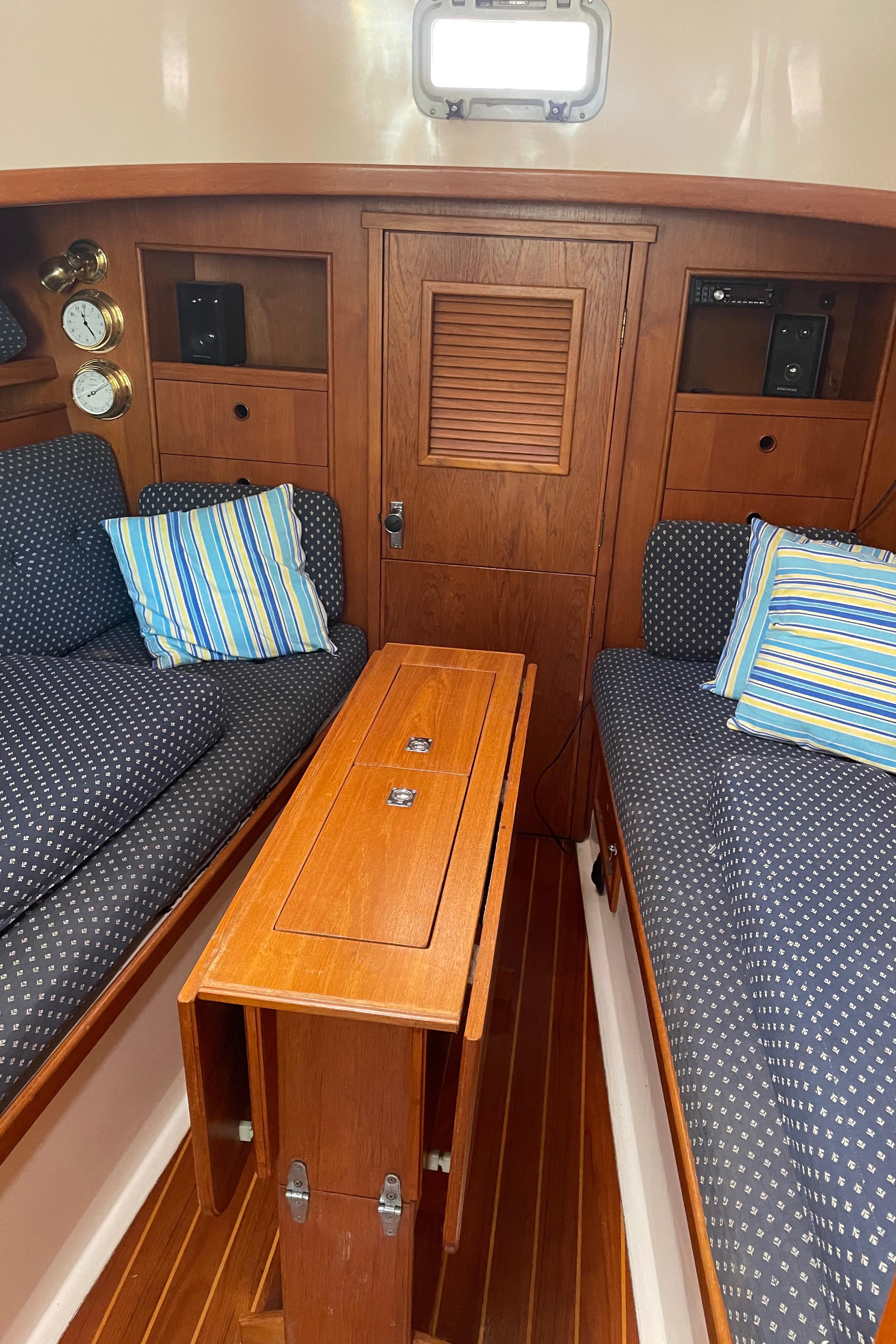 1984 Nonsuch 30