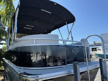 2024 Avalon Venture 85 Cruise 23 FT