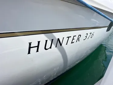1998 Hunter 376