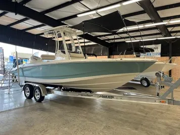 2024 Boston Whaler 220 Dauntless