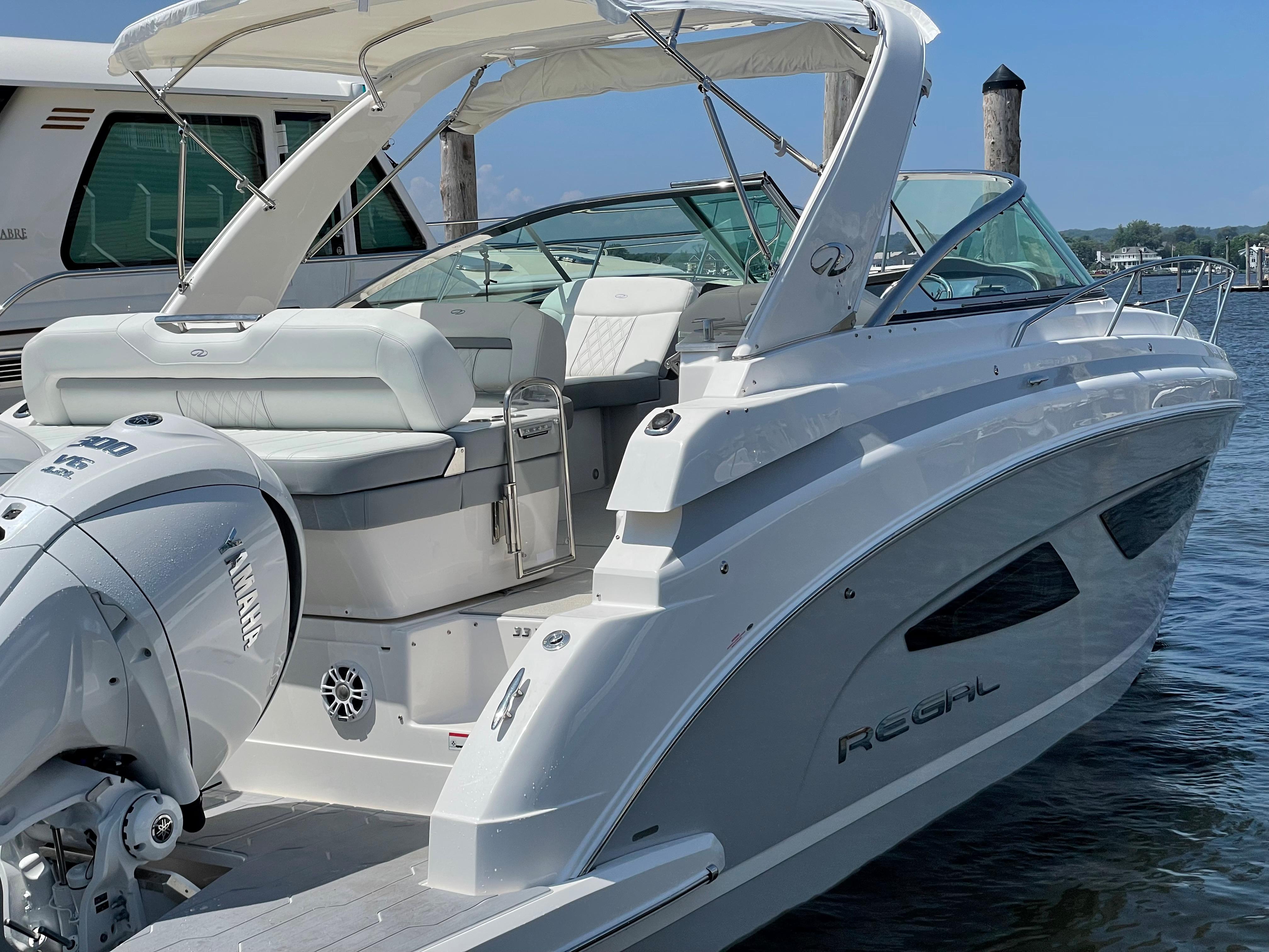 New 2024 Regal 33 XO, 07760 Sea Bright - Boat Trader